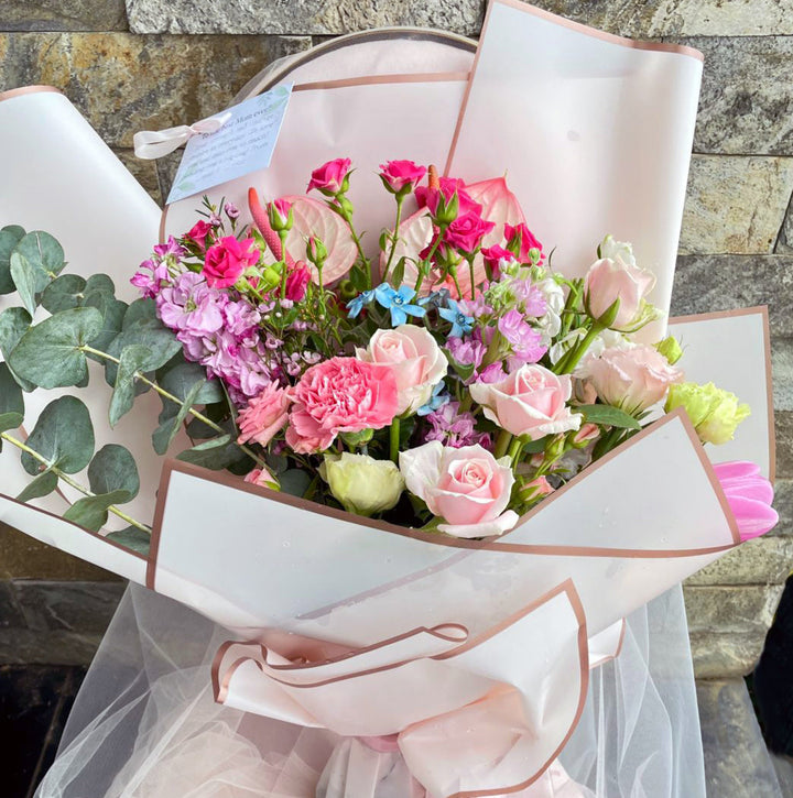 Luxury-Wrapped-Mix-Bouquet-XL-2025-DodoMarket-delivery-Mauritius