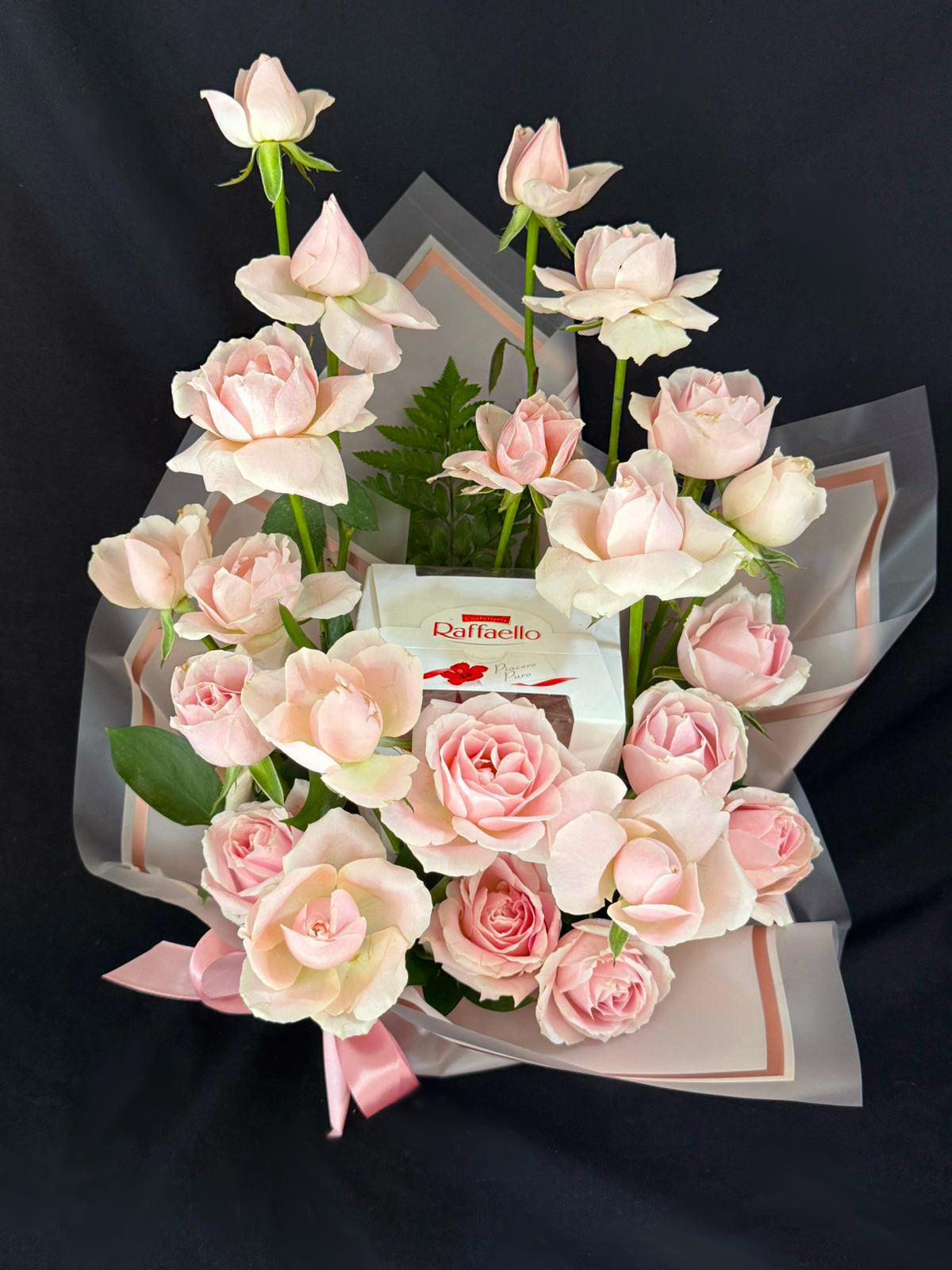 Roses-Bouquet-Classic-Love-DodoMarket-delivery-Mauritius