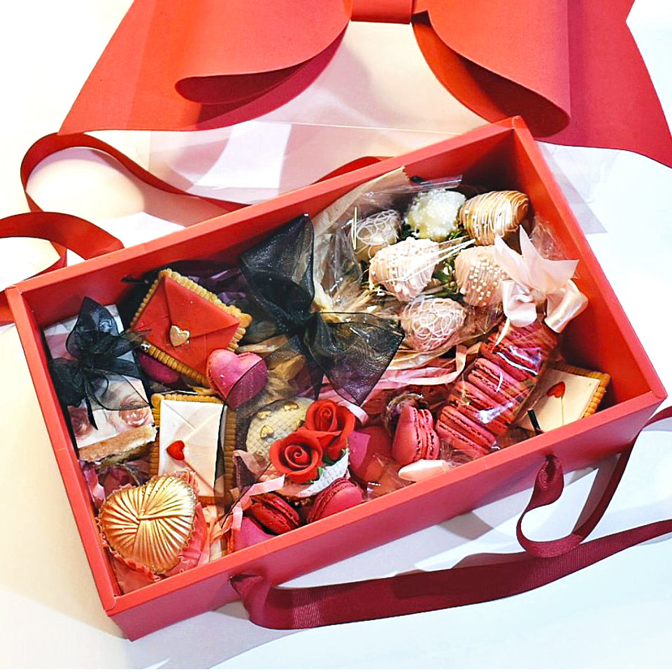 Valentine's Deluxe Assorted Cakes Gift Box Mauritius