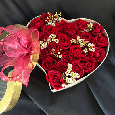 Valentines-red-roses-golden-heart-Large-box-DodoMarket-delivery-Mauritius