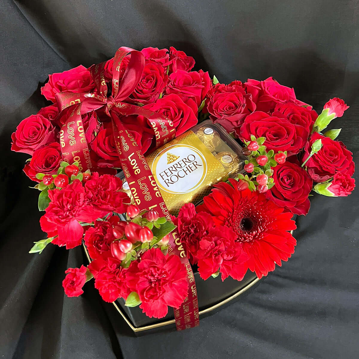 Flower Heart Box with Ferrero Chocolates Delivery Mauritius