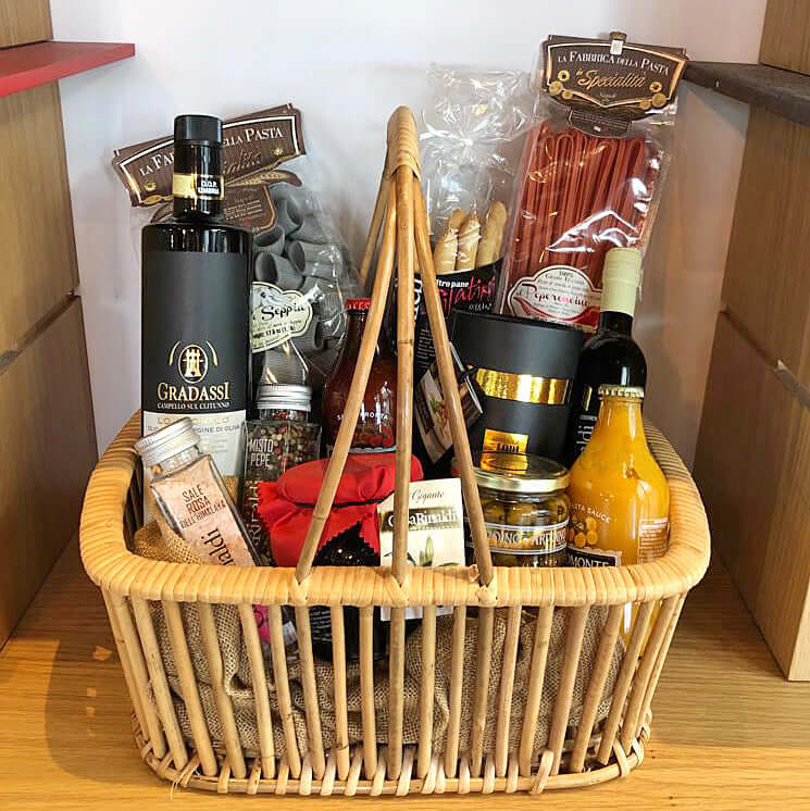 Italian-Food-Hamper-Gourmet-Selection-DodoMarket-Delivery-Mauritius