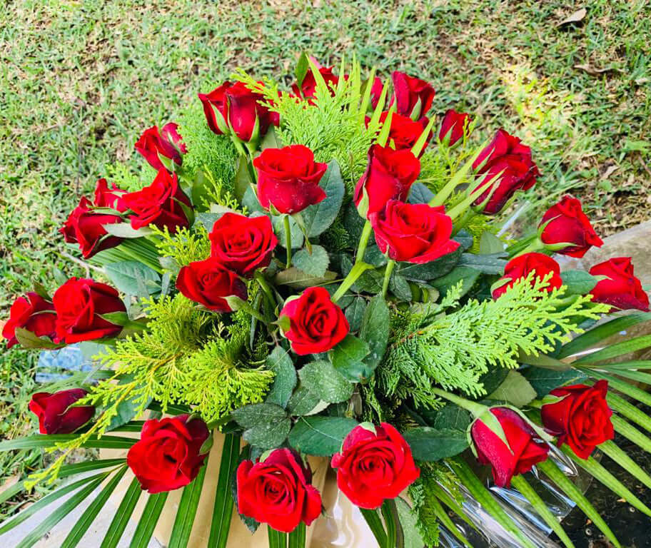 Flowers-bouquet-50 red roses-same-day-delivery-Mauritius