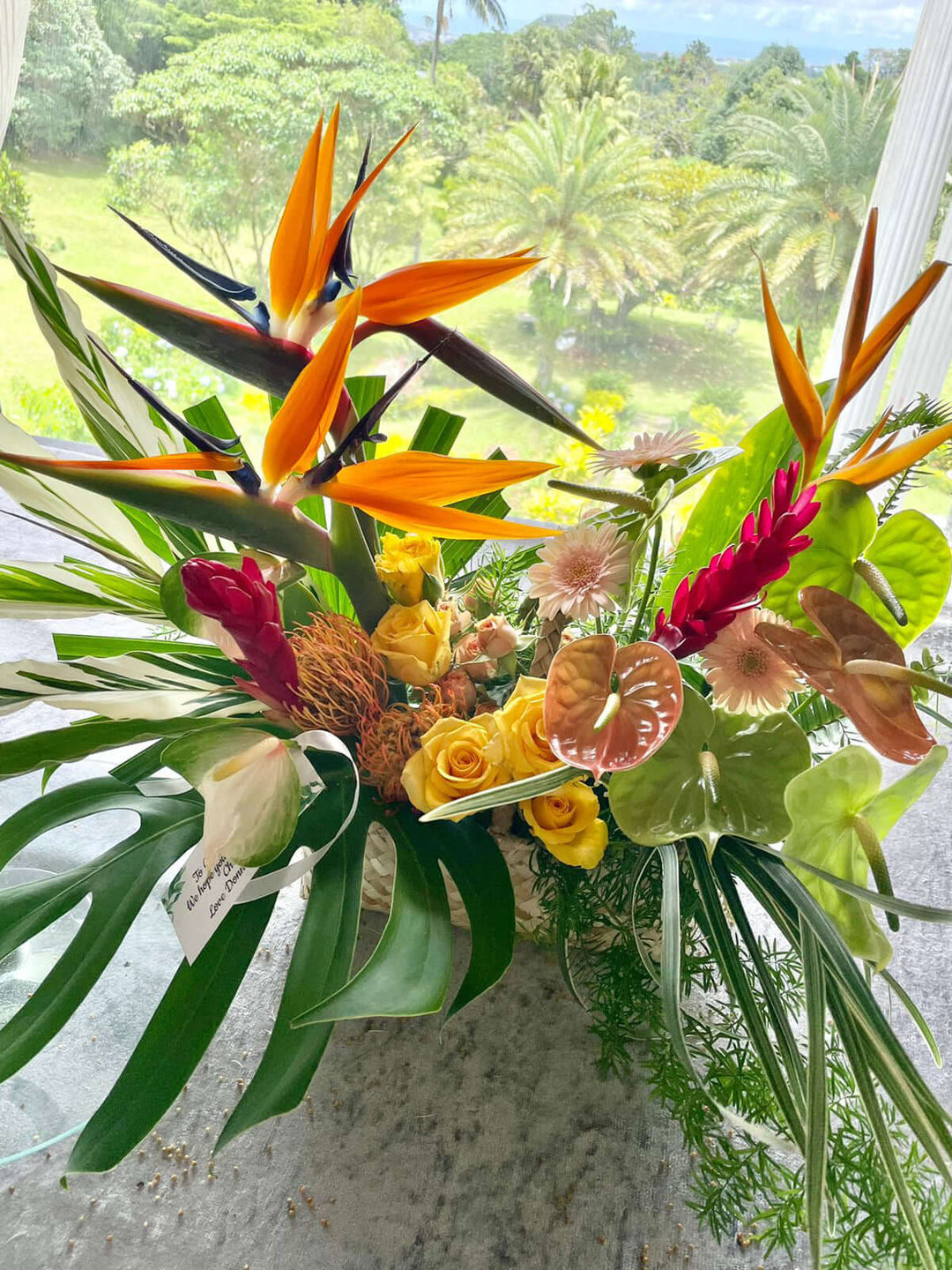 Summertime-Flower-arrangement-bouquet-same-day-delivery-Mauritius