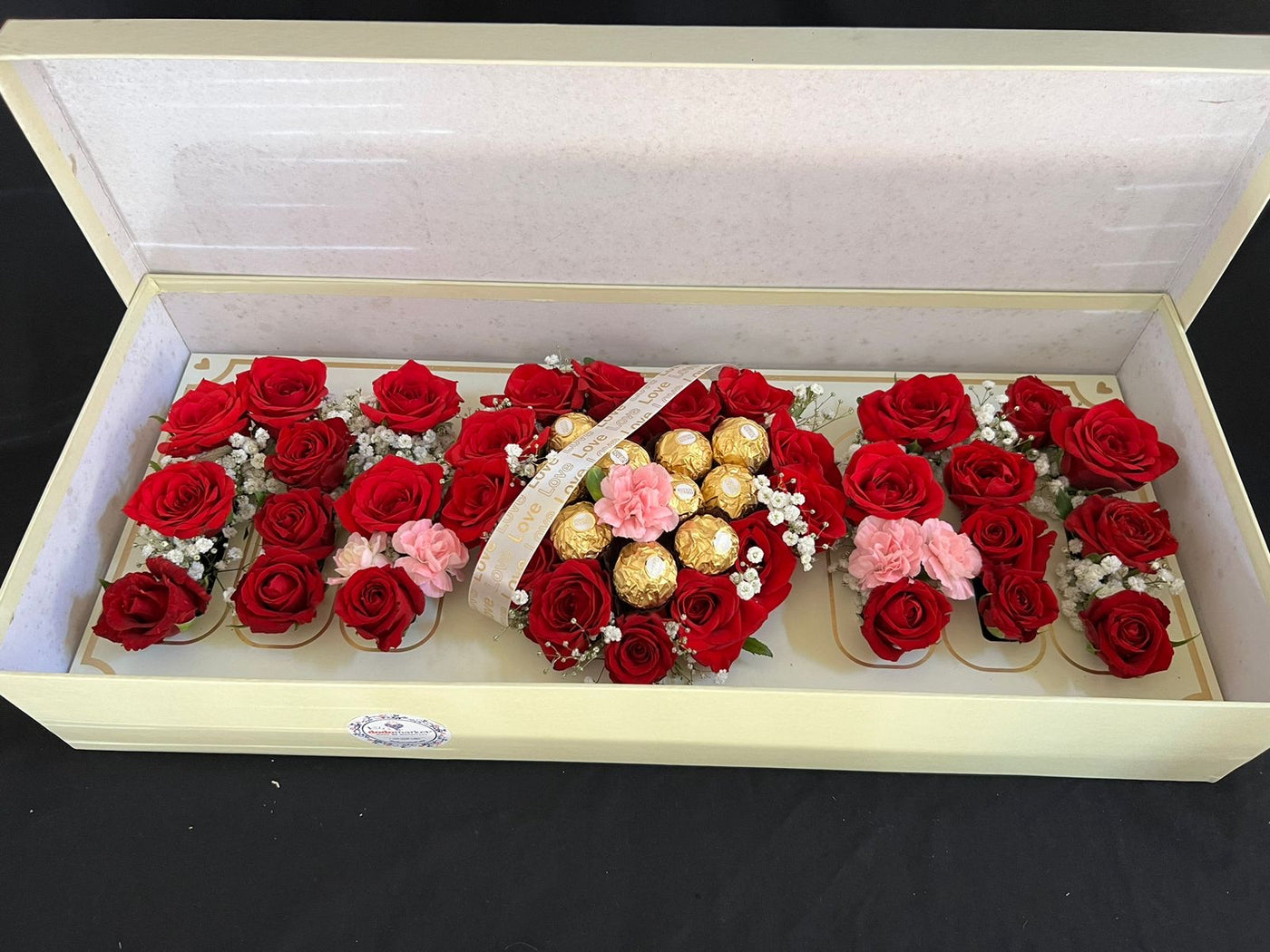 MOM Floral Letters Gift Box - Roses & Chocolates