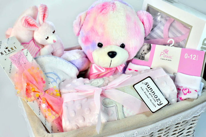 Adorable-Gift-basket-Welcome-Baby-items-DodoMarket-delivery-Mauritius