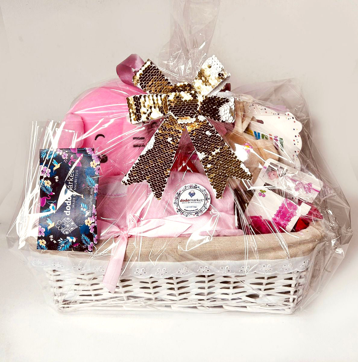 Adorable-Gift-hamper-Welcome-Baby-pink-DodoMarket-delivery-Mauritius