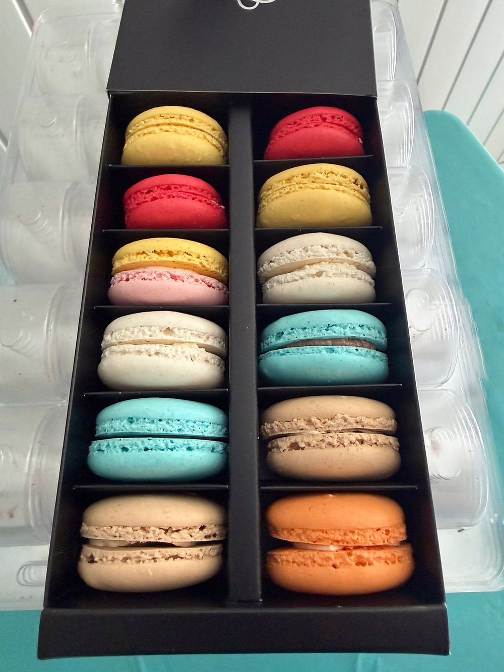 Assorted-Macarons-Discovery-Box-open-DodoMarket-delivery-Mauritius
