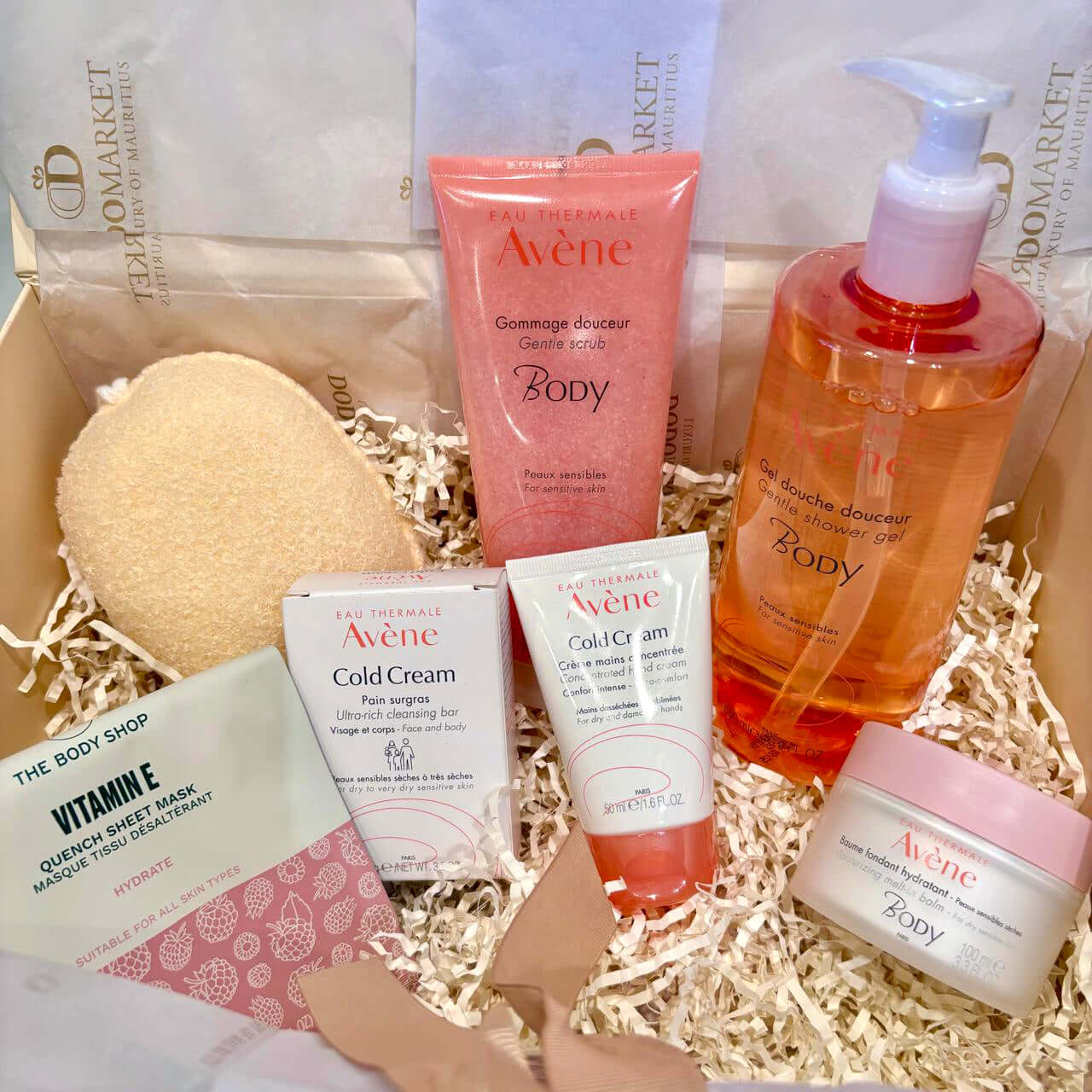 Avene-Gift-Box-Body-Care-Lux-inside-DodoMarket-Delivery-Mautitius