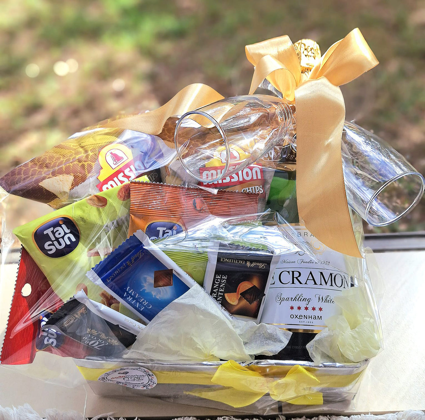 Basket-appreciation-hamper-champagne-DodoMarket-delivery-Mauritius