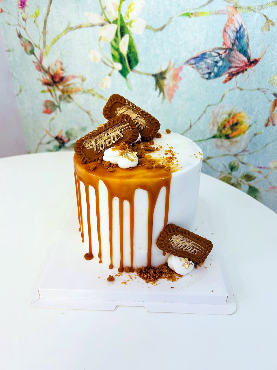 Biscoff-Cake-Birthday-Sugar-Affair-Cafe-DodoMarket-delivery-Mauritius
