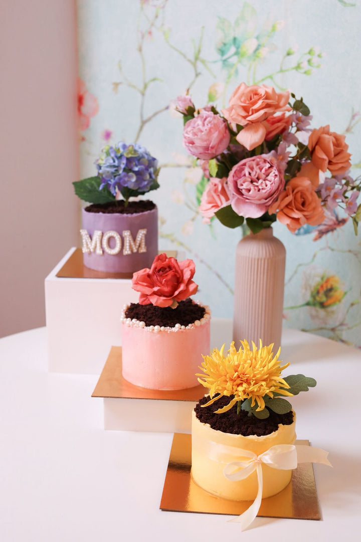 Bloom-Mini-Cakes-Collection-view-DodoMarket-delivery-Mauritius