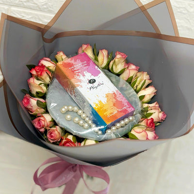Blush-Bloom-Perfume-Bouquet-closer-Dodomarket-delivery-Mauritius