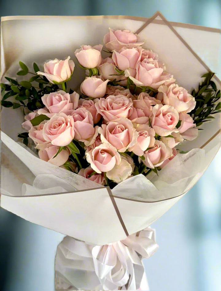 Blush-Roses-40-flowers-Wrapped-Bouquet-DodoMarket-delivery-Mauritius