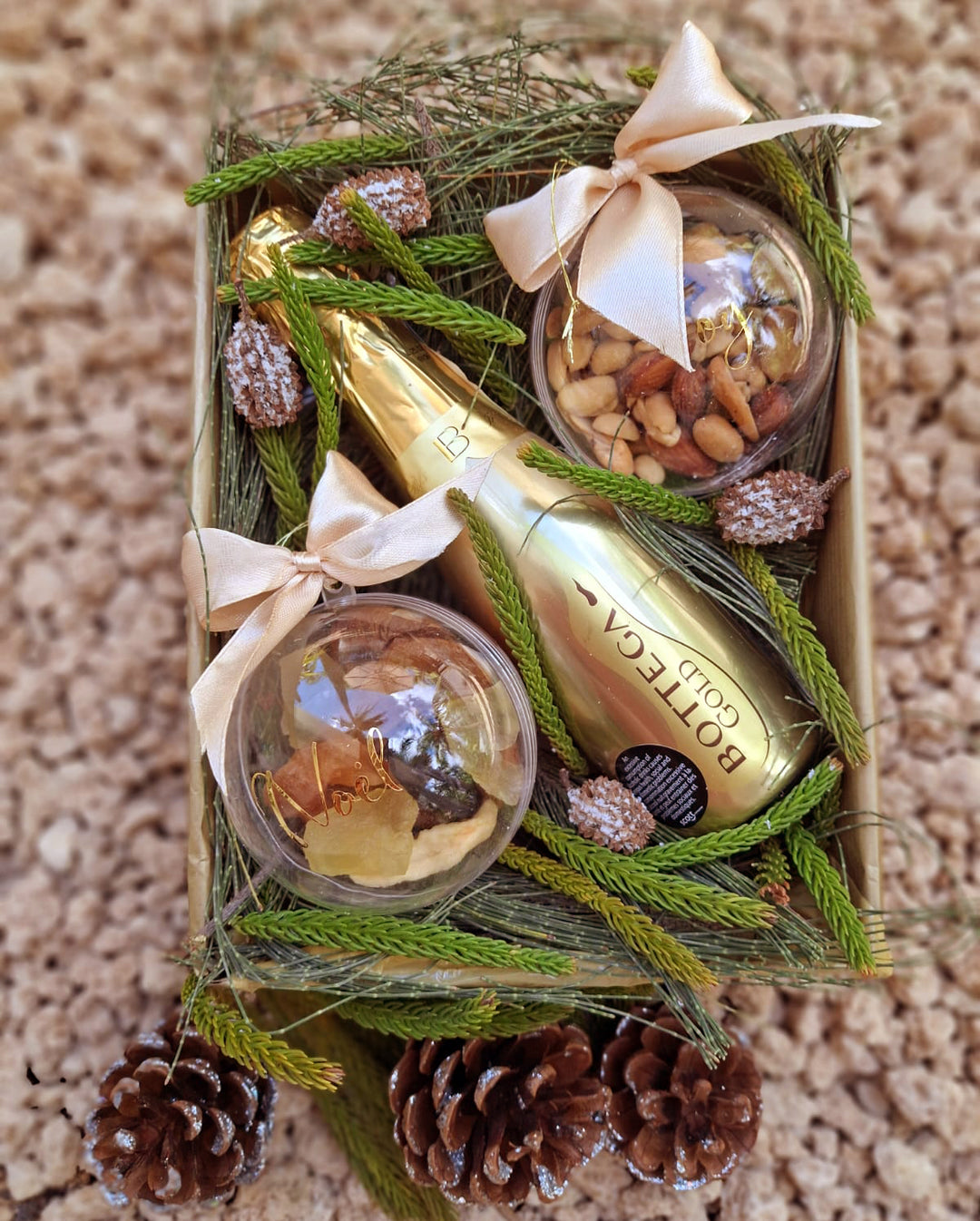 Bubbles-n-Baubles-Gift-Box-Personalized-DodoMarket-delivery-Mauritius