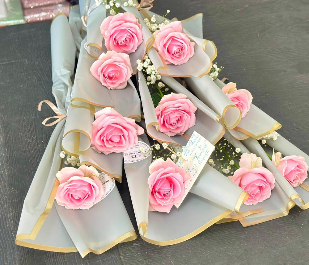 Bulk-of-Single-Rose-Wrap-DodoMarket-delivery-Mauritius