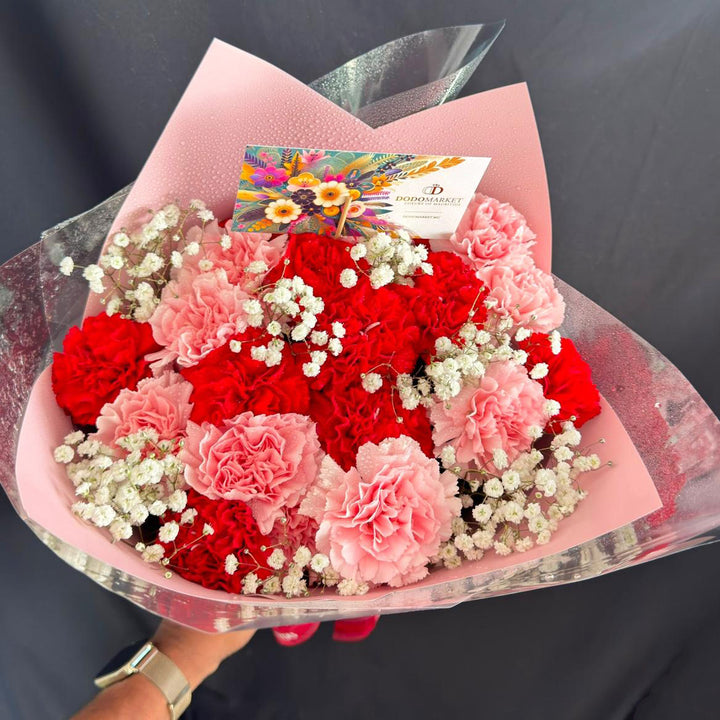 Carnation-Kiss-bouquet-Deluxe-DodoMarket-delivery-Mauritius