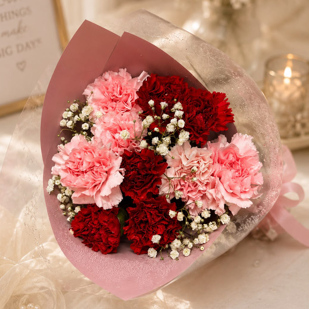 Carnation-Kiss-bouquet-closer-DodoMarket-delivery-Mauritius