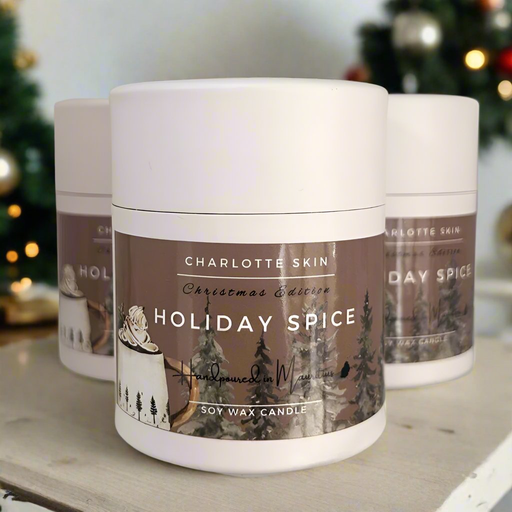 Charlotte-Scented-Xmas-Candle-Glass-Jar-Holiday-Spice-2024-DodoMarket-delivery-Mauritius