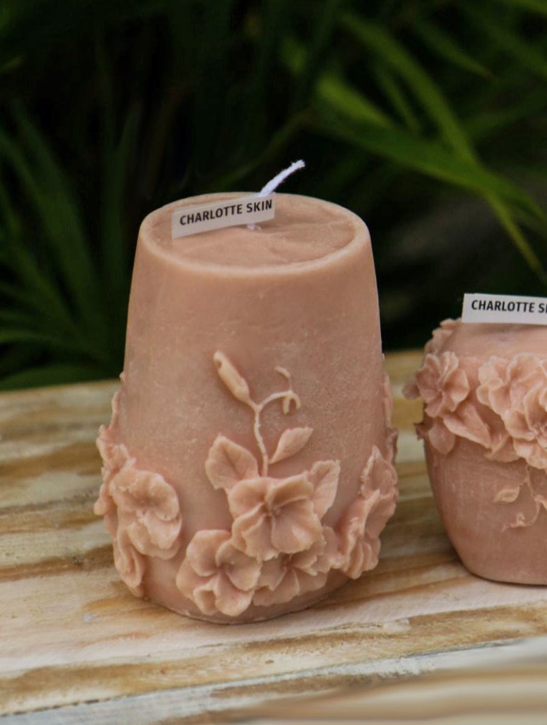 Charlotte-Skin-Sculptural-Scented-Candle-Flora-DodoMarket-delivery-Mauritius