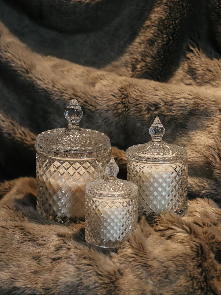 Charlotte-skin-luxe-candle-collection-closed-Crystal-DodoMarket-delivery-Mauritius