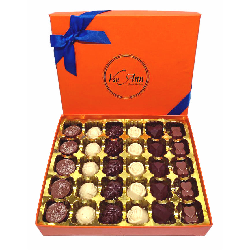Chocolates-corporate-Gift-Orange-square-box-blue-bow-DodoMarket-Delivery-Mauritius