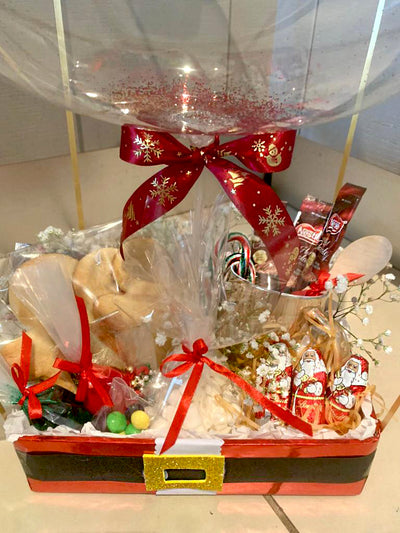Christmas-Hamper-Gingerbread-Decor-Kit-Large-Balloon-DodoMarket-delivery-Mauritius