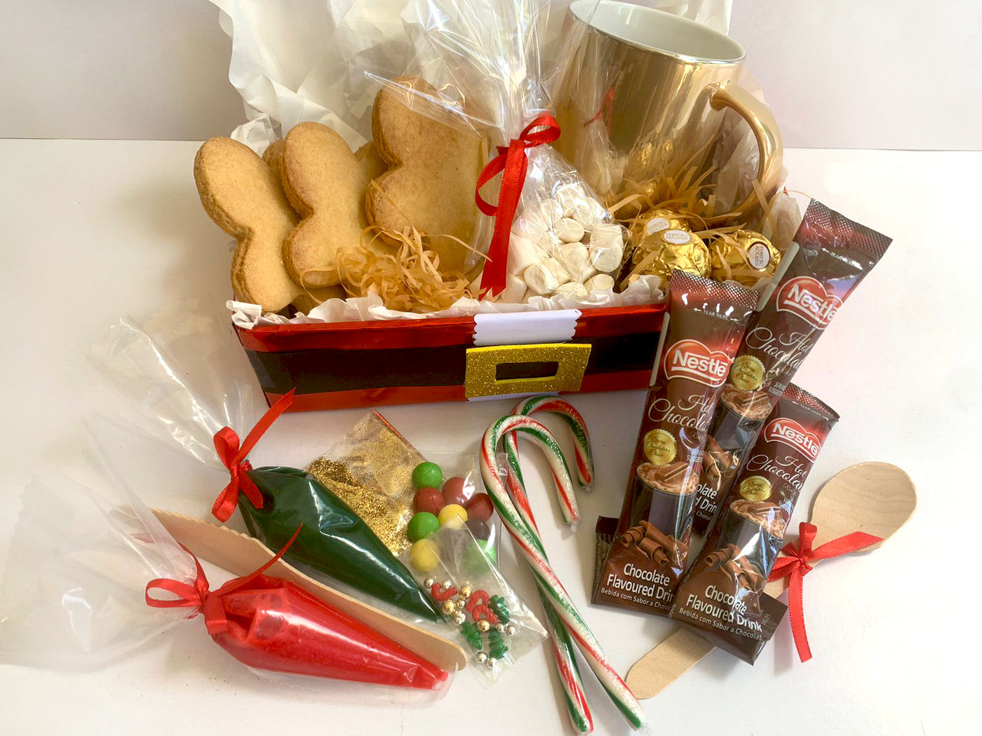 Christmas-Hamper-Gingerbread-Decor-Kit-Large-open-DodoMarket-delivery-Mauritius