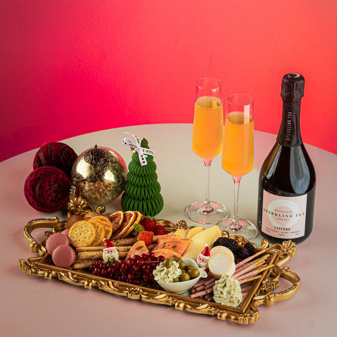 Christmas-Luxe-Charcuterie-Board-with-sparkling-tea-DodoMarket-delivery-Mauritius