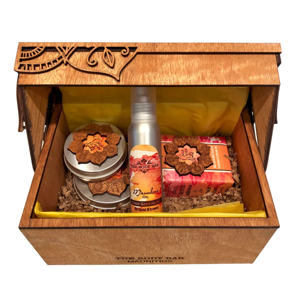 Coco-goes-Nuts-open-GiftBox-DodoMarket-delivery-Mauritius