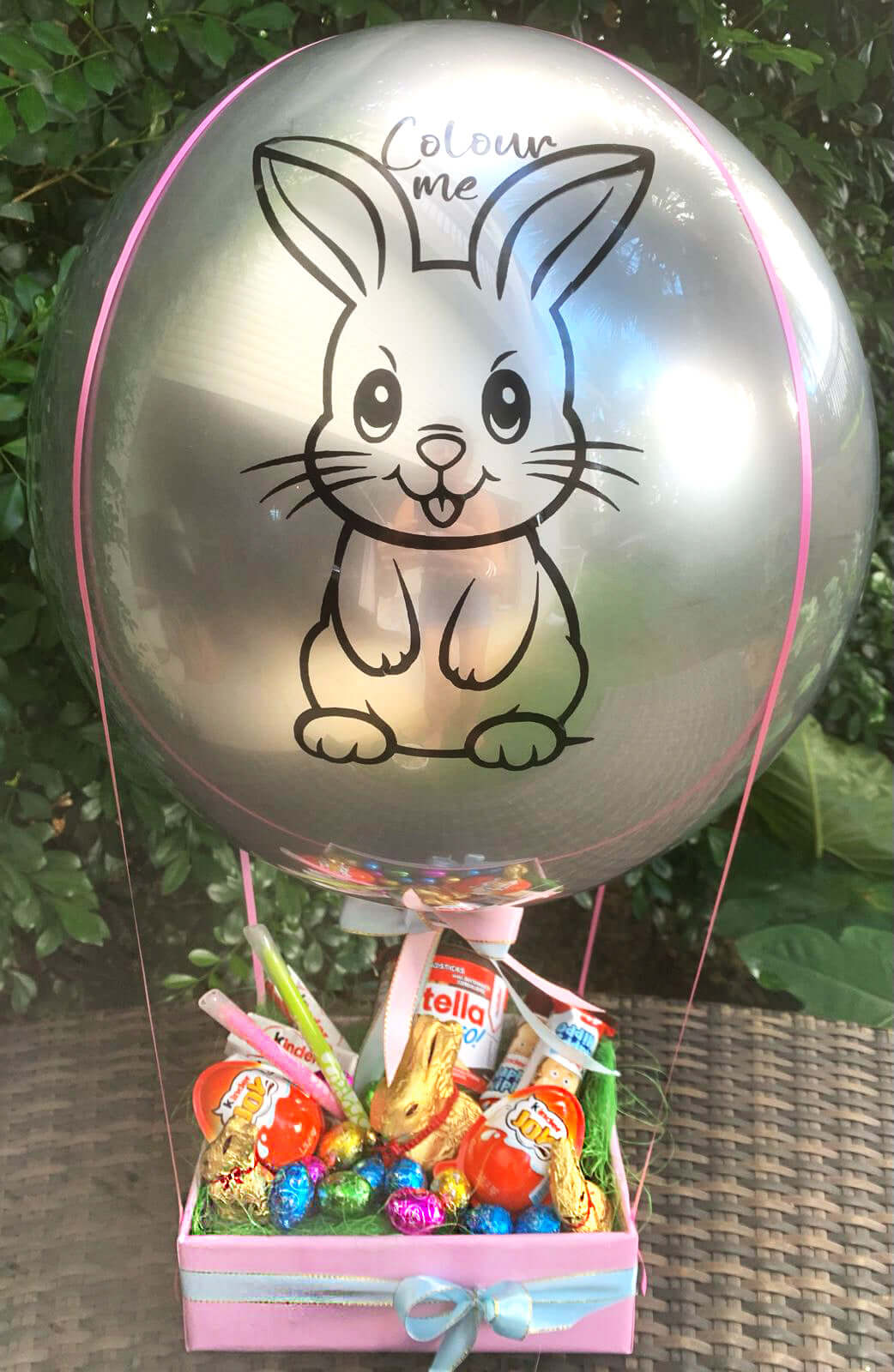 Color-me-Easter-balloon-box-DodoMarket-delivery-Mauritius