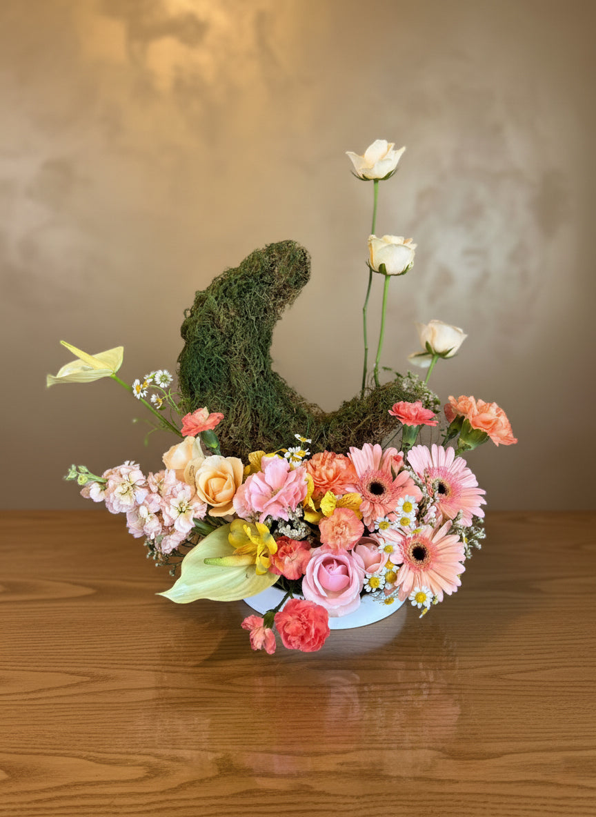 Crescent-eid-mubarak-mixed-flowers-arrangement-DodoMarket-delivery-Mauritius