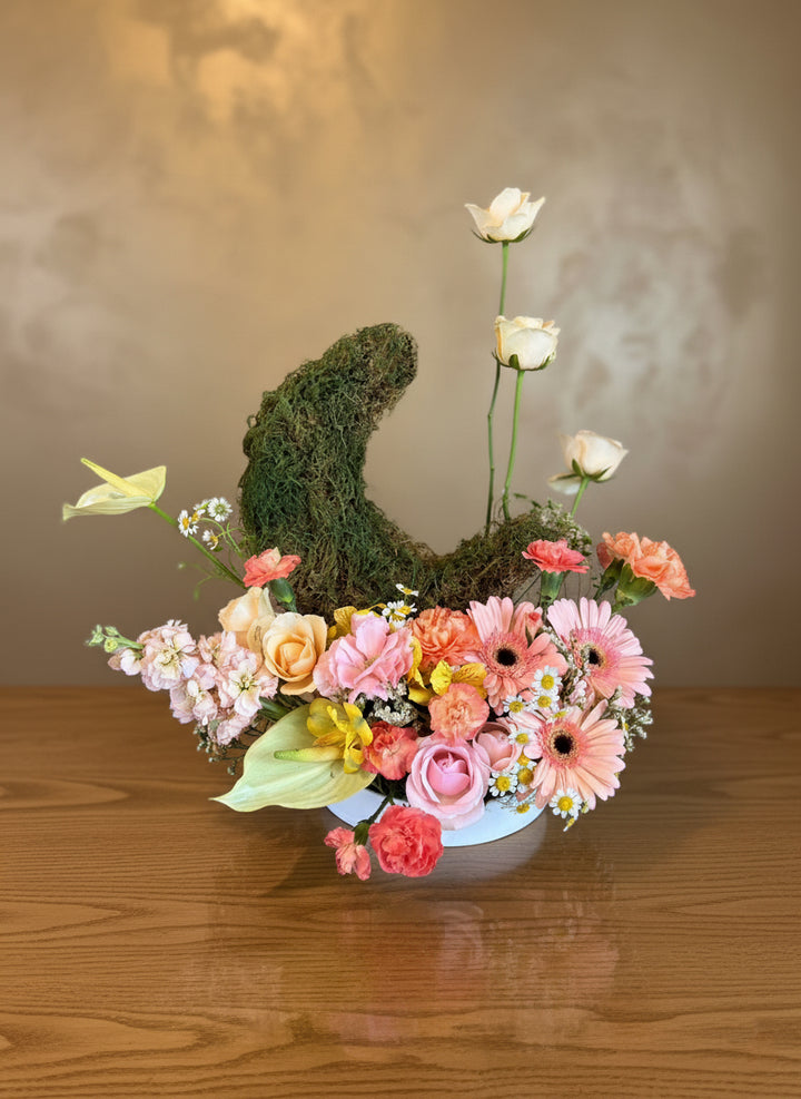 Crescent-eid-mubarak-mixed-flowers-arrangement-DodoMarket-delivery-Mauritius