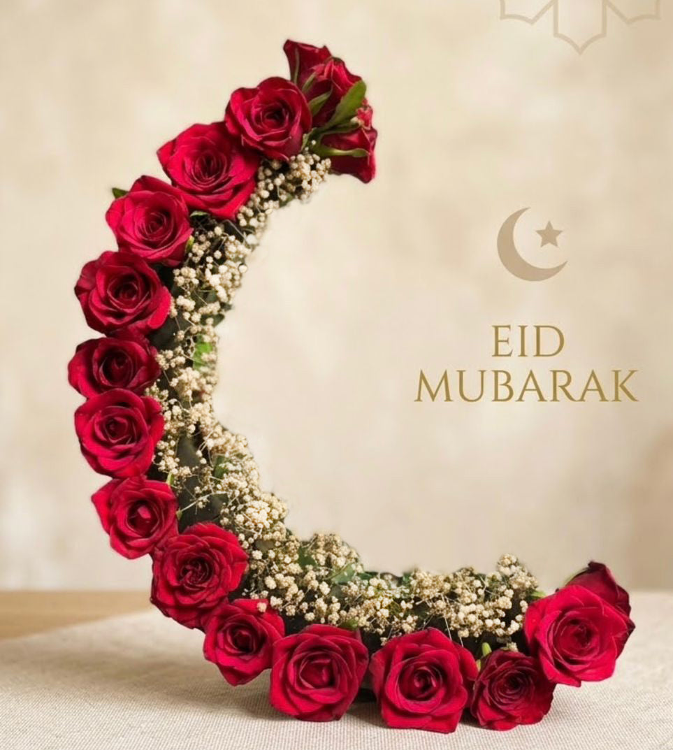 Crimson-crescent-eid-mubarak-rose-arrangement-closer-DodoMarket-delivery-Mauritius