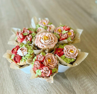 Cupcakes-Bouquet-Floral-Smaller-7-DodoMarket-delivery-Mauritius