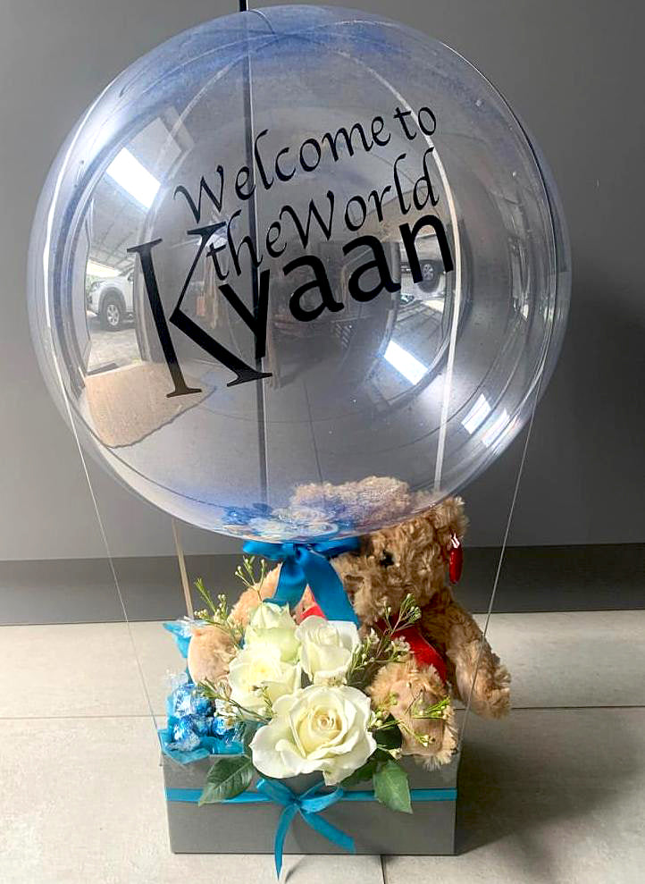 Customised-Balloon-Teddy-Flowers-Chocos-Box-Welcome-Baby-DodoMarket-delivery-Mauritius