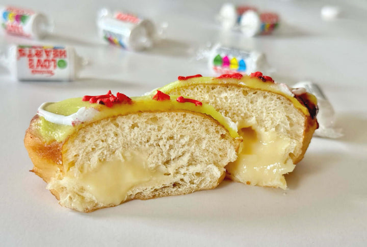 Donuts-cut-DodoMarket-Delivery-Mauritius