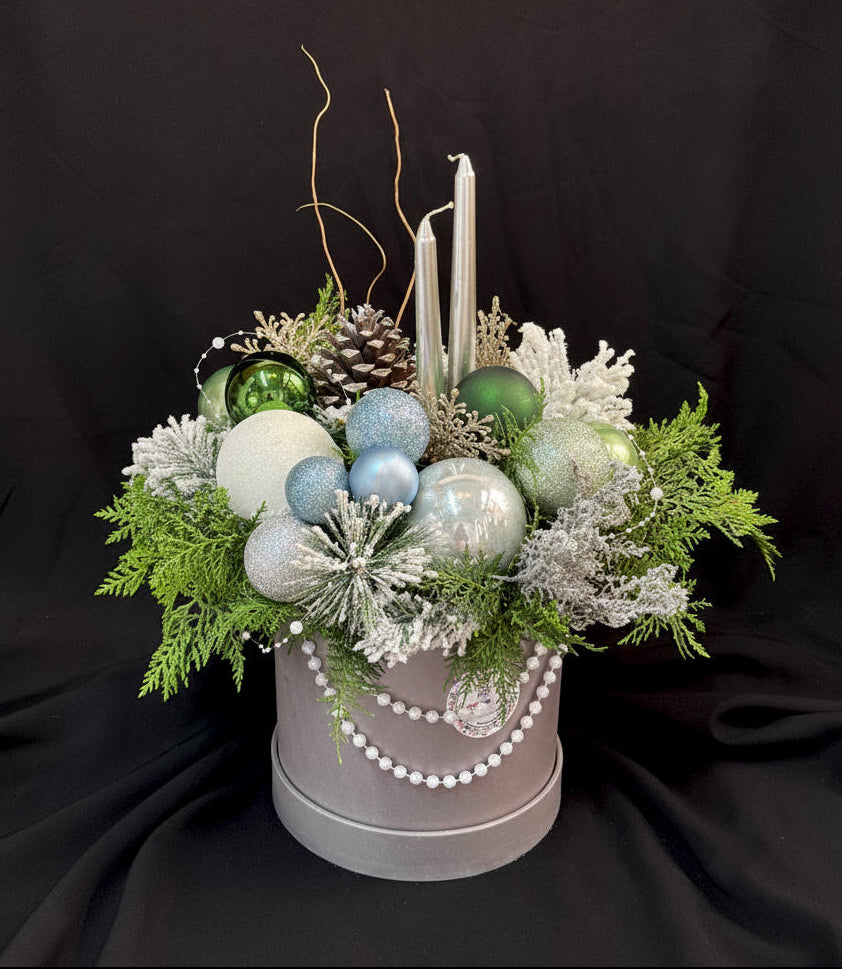 Enchanted-Winter-floral-composition-DodoMarket-delivery-Mauritius