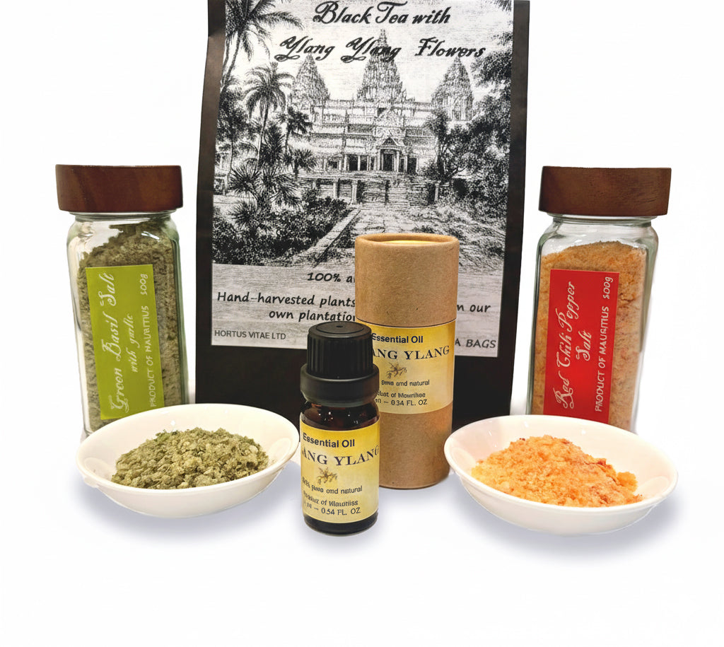 Essences-of-Mauritius-Hamper-Island-Touch-closer-original-DodoMarket-delivery-Mauritius