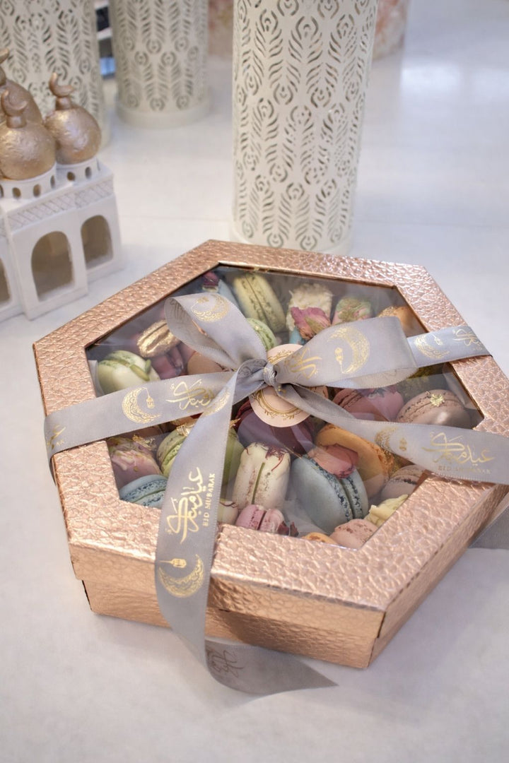 Exquisite-Oriental-Macaron-Giftbox-Grand-Box-bow-DodoMarket-delivery-Mauritius