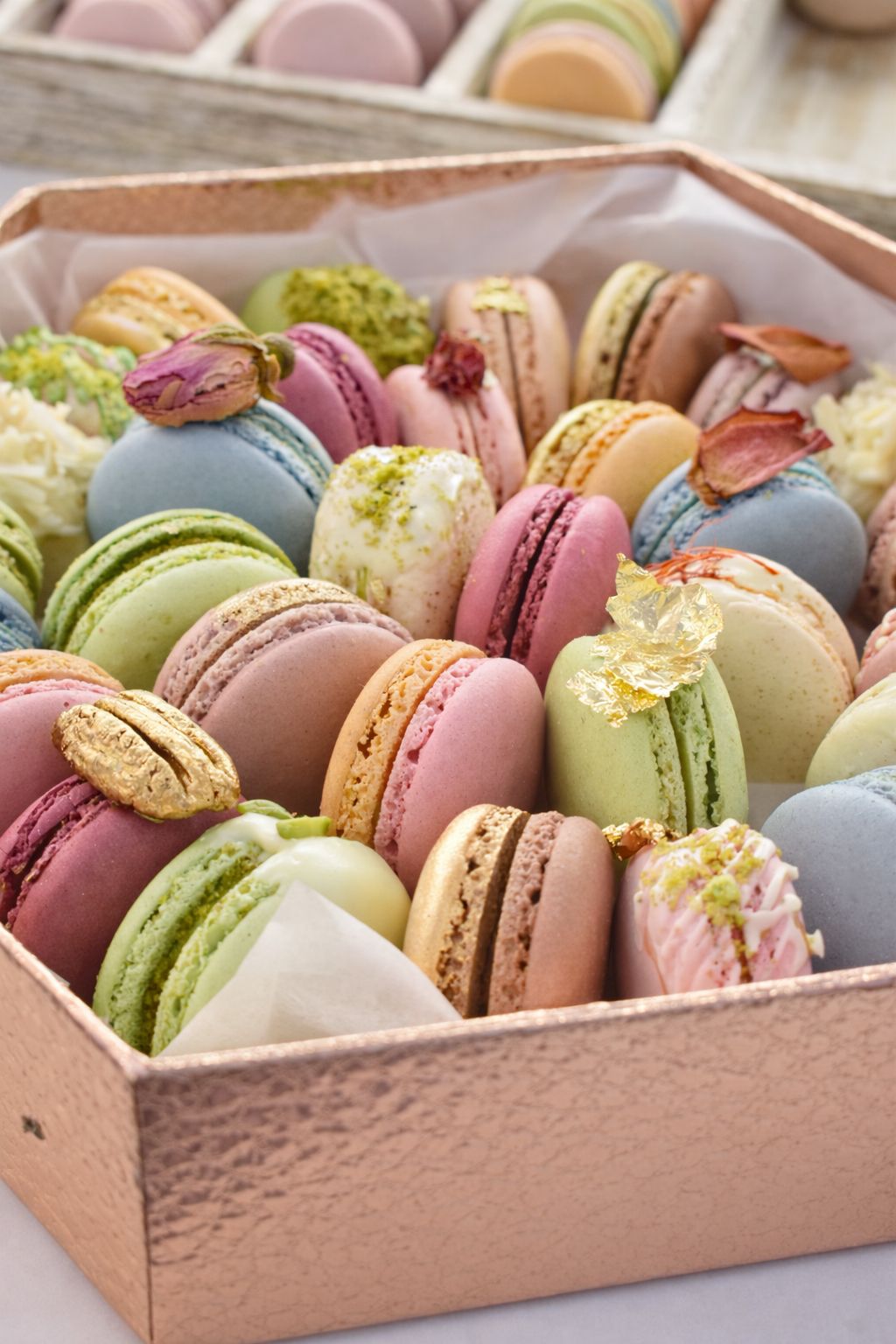 Exquisite-Oriental-Macaron-Giftbox-closer-DodoMarket-delivery-Mauritius