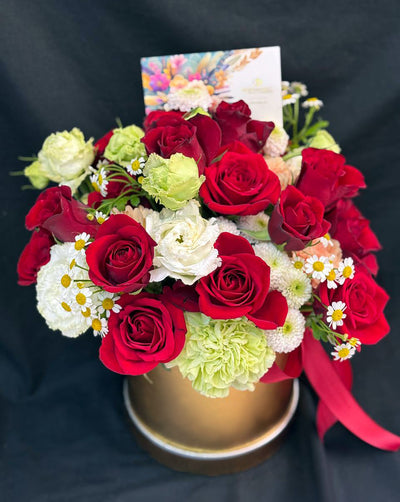 Flower-Box-Large-Red-mix-Golden-box-DodoMarket-Delivery-Mauritius