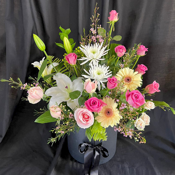 Flower-Box-with-Ferrero-chocolate-black-box-DodoMarket-Delivery-Mauritius