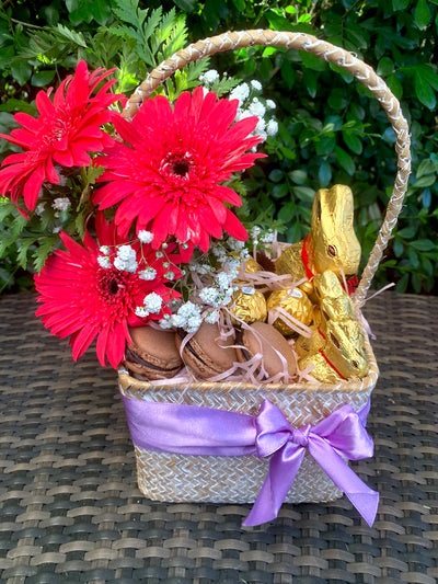 Flower-Macaron--Easter-Basket-DodoMarket-delivery-Mauritius