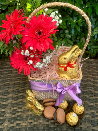 Flower-Macaron-items-Easter-Basket-DodoMarket-delivery-Mauritius