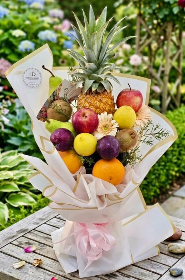 Fruits-and-Flowers-Gift-Wrap-Orchard-Bunch-2026-Dodomarket-delivery-Mauritius