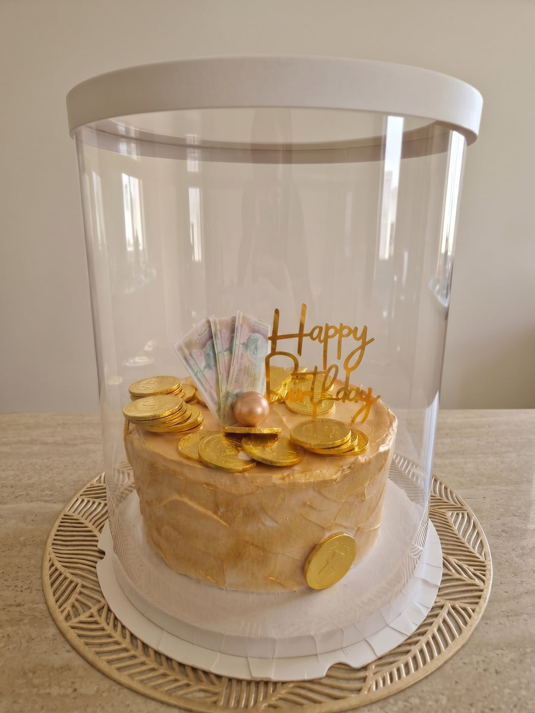 Gold-Coins-decorated-Birthday-Cake-Dodomarket-delivery-Mauritius