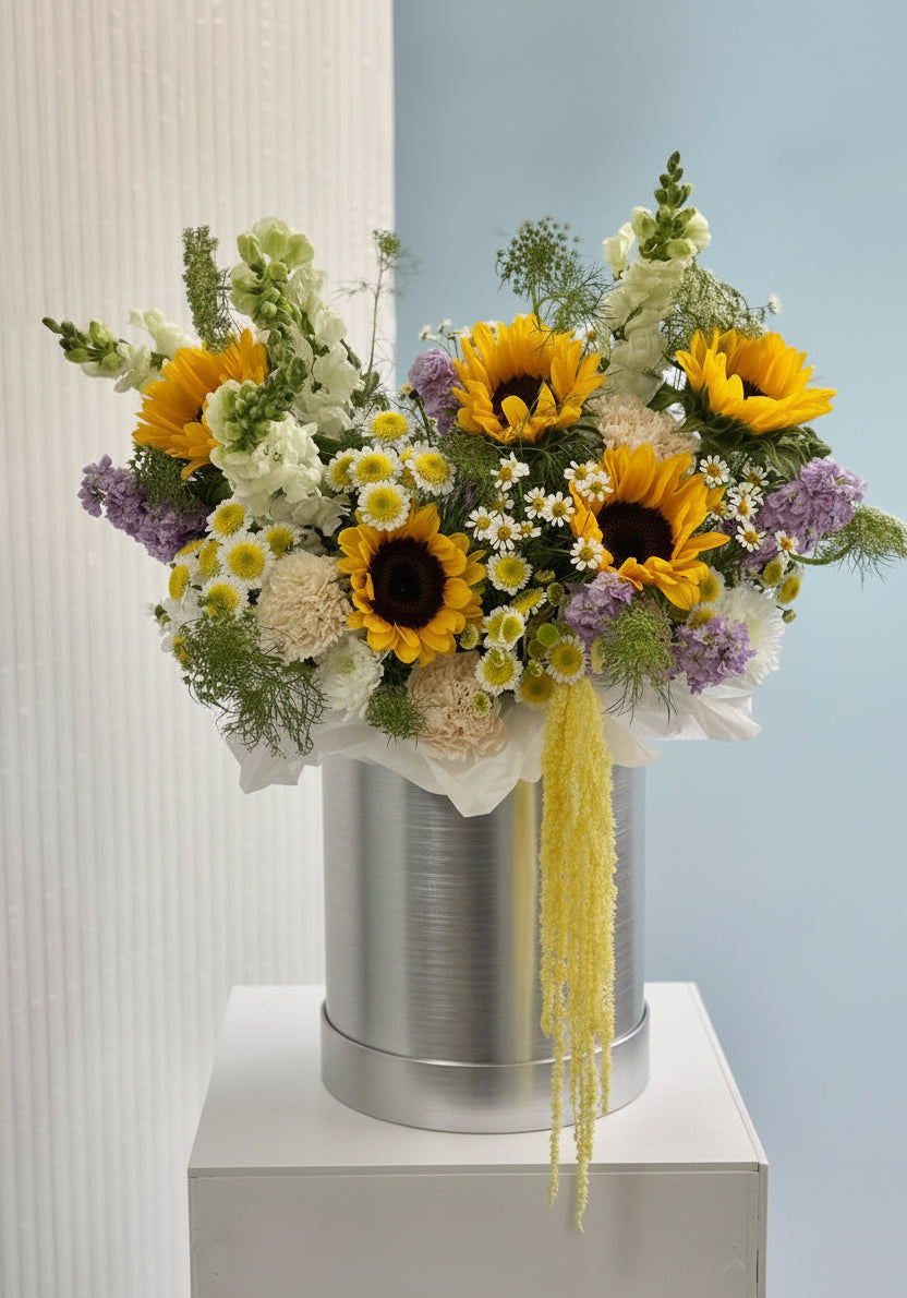 Golden-Radiance-sunflower-box-DodoMarket-delivery-Mauritius