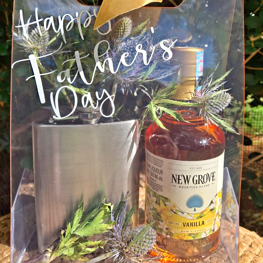 Hamper-Rum-flask-acrylic-bag-Happy-Fathers-Day-DodoMarket-delivery-Mauritius