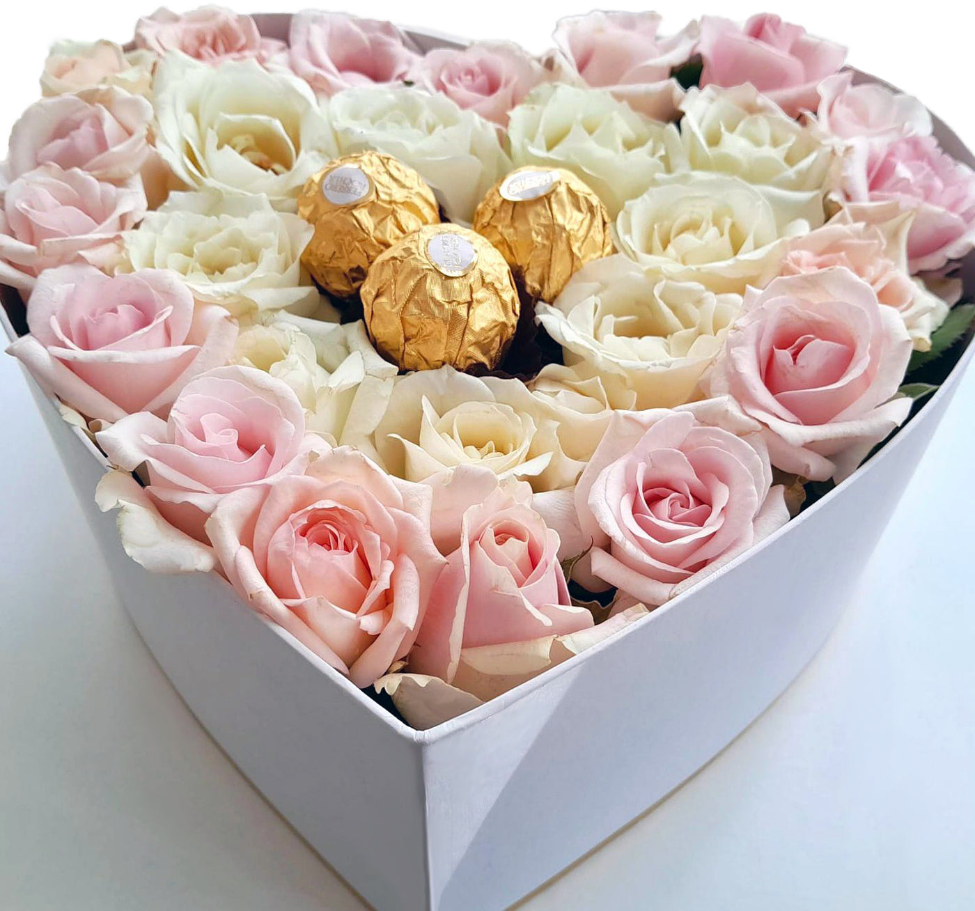 Heart Shape Box - Roses and Ferrero